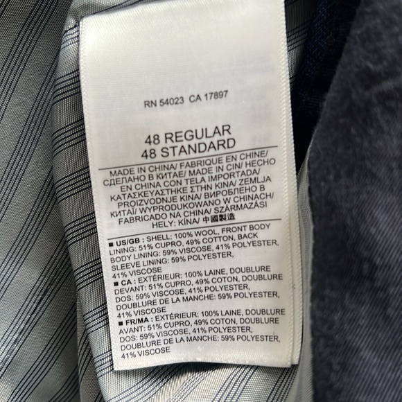 Banana Republic Navy blue blazer - Picture 5 of 11